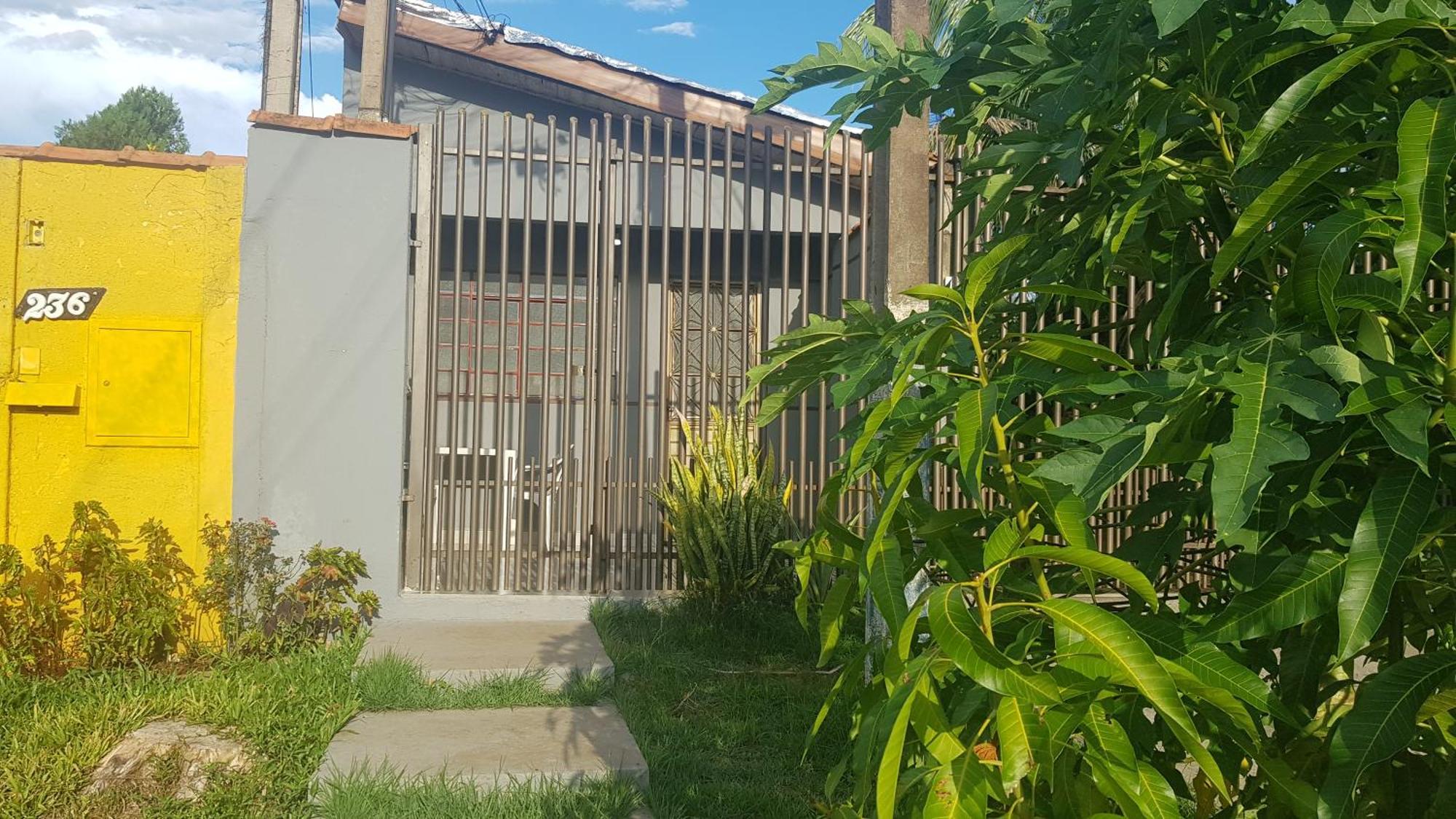 Апартаменти Casa No Centro De Foz! Ar-Condicionado, Smart Tv, Wi-Fi, Cozinha, Ventilador E 4 Camas Фос-ду-Іґуасу Екстер'єр фото